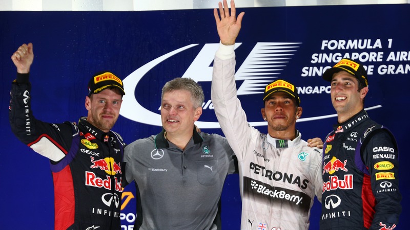 F1: Hamilton takes convincing win for Mercedes in Singapore to take Championship lead