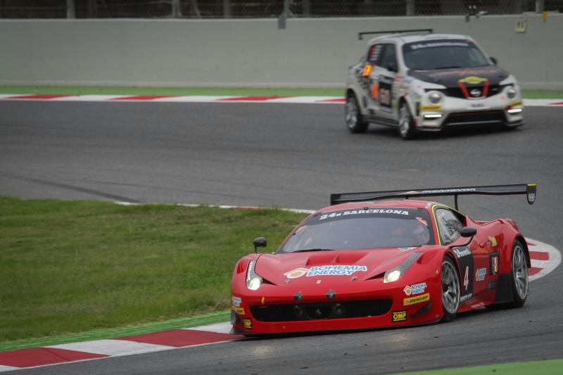24H: Malucelli puts Scuderia Praha Ferrari on Pole amid night practice weatherstorm
