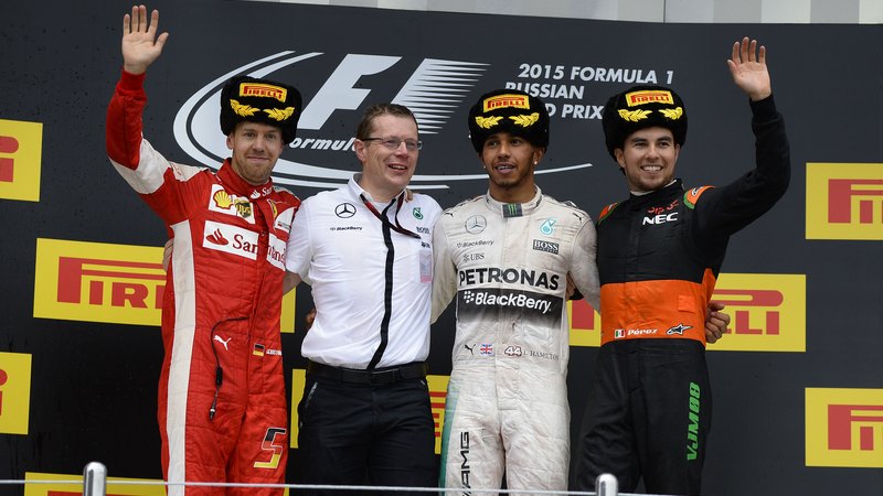 F1: Hamilton takes commanding win in Sochi to secure 2015 Constructors’ World Championship for Mercedes