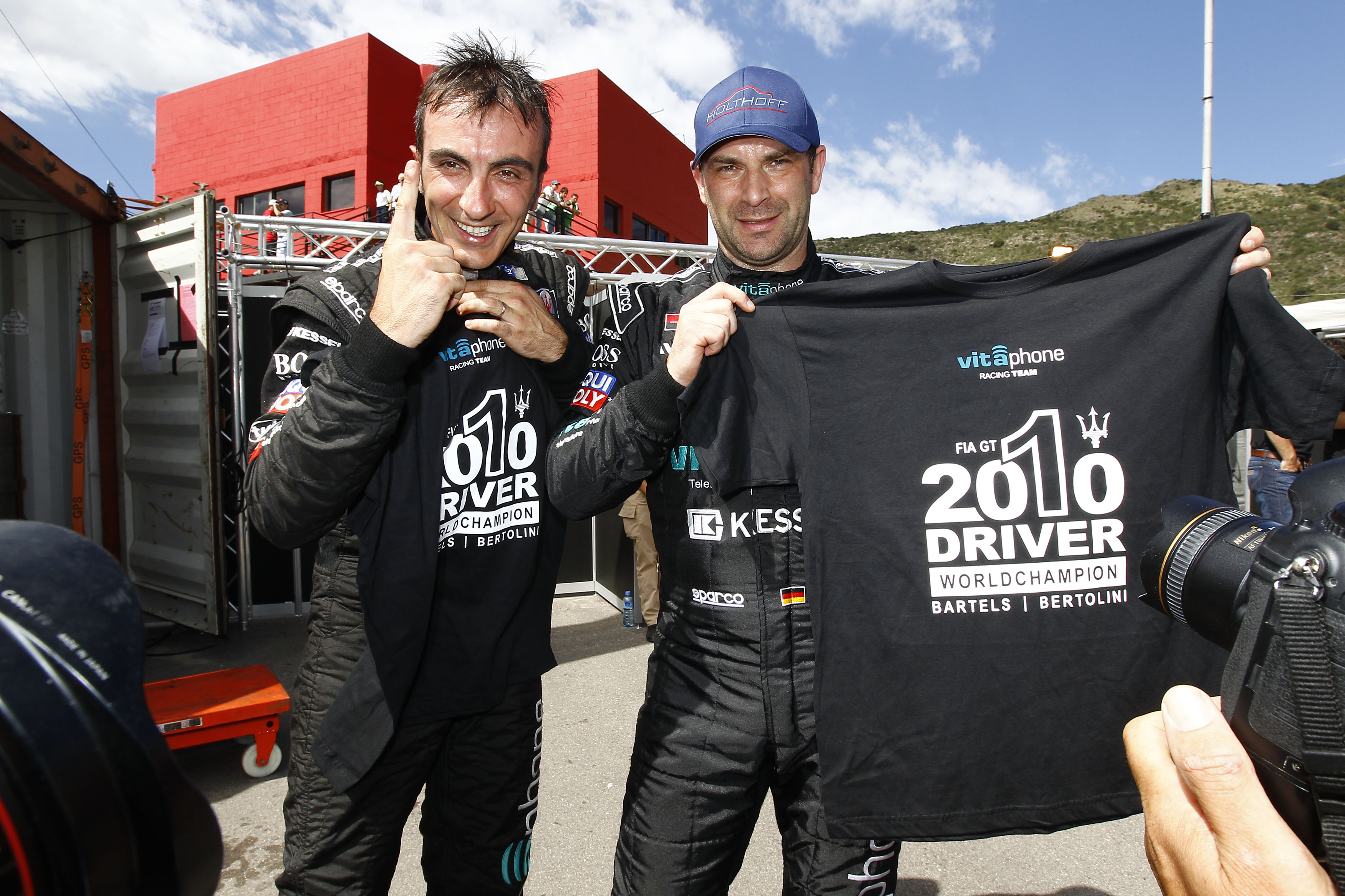 FIA GT1: Hexis Aston Takes Dominant Win as Bertolini and Bartels Celebrate World Title