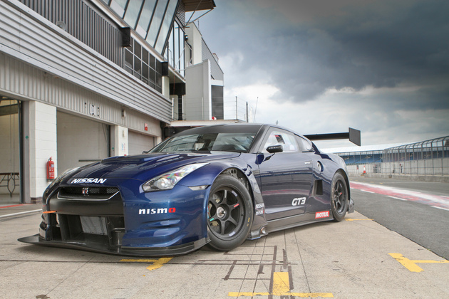 GT3: New Nissan NISMO GT-R GT3 breaks cover at Magny Cours