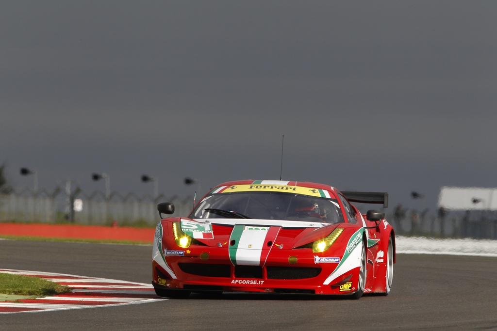 FIA WEC: Ferrari dominates in LMGTE at Silverstone
