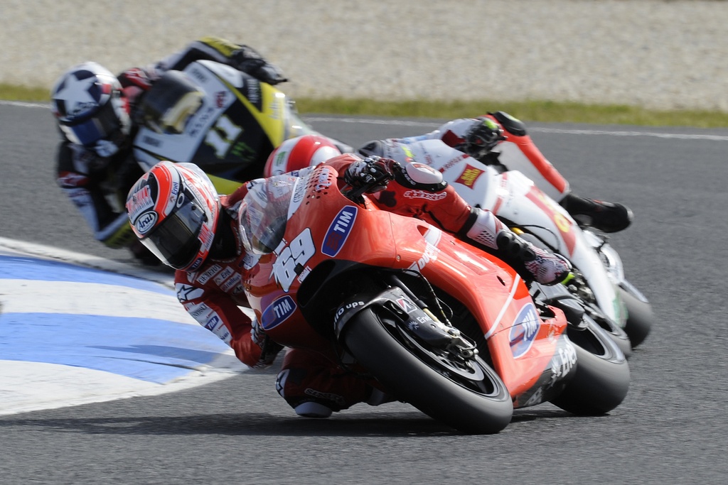 MotoGP: Stoner in flag to flag victory at Phillip Island