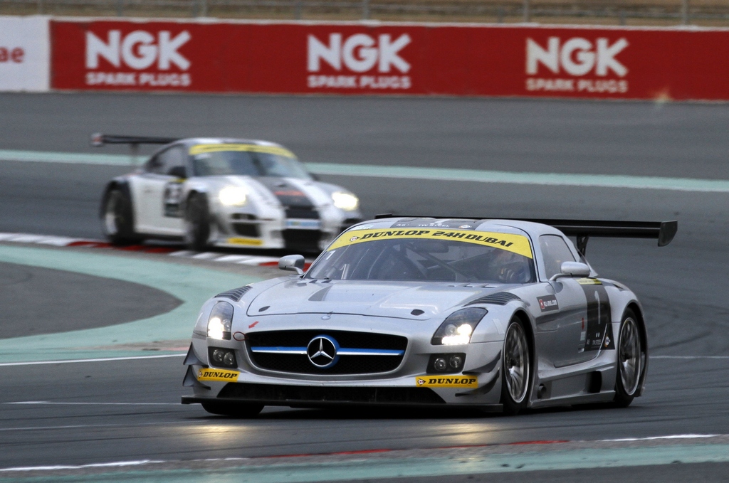 Dubai 24hr: Bleekemolen puts Team Abu Dhabi on pole with Mercedes SLS after dramatic start to weekend