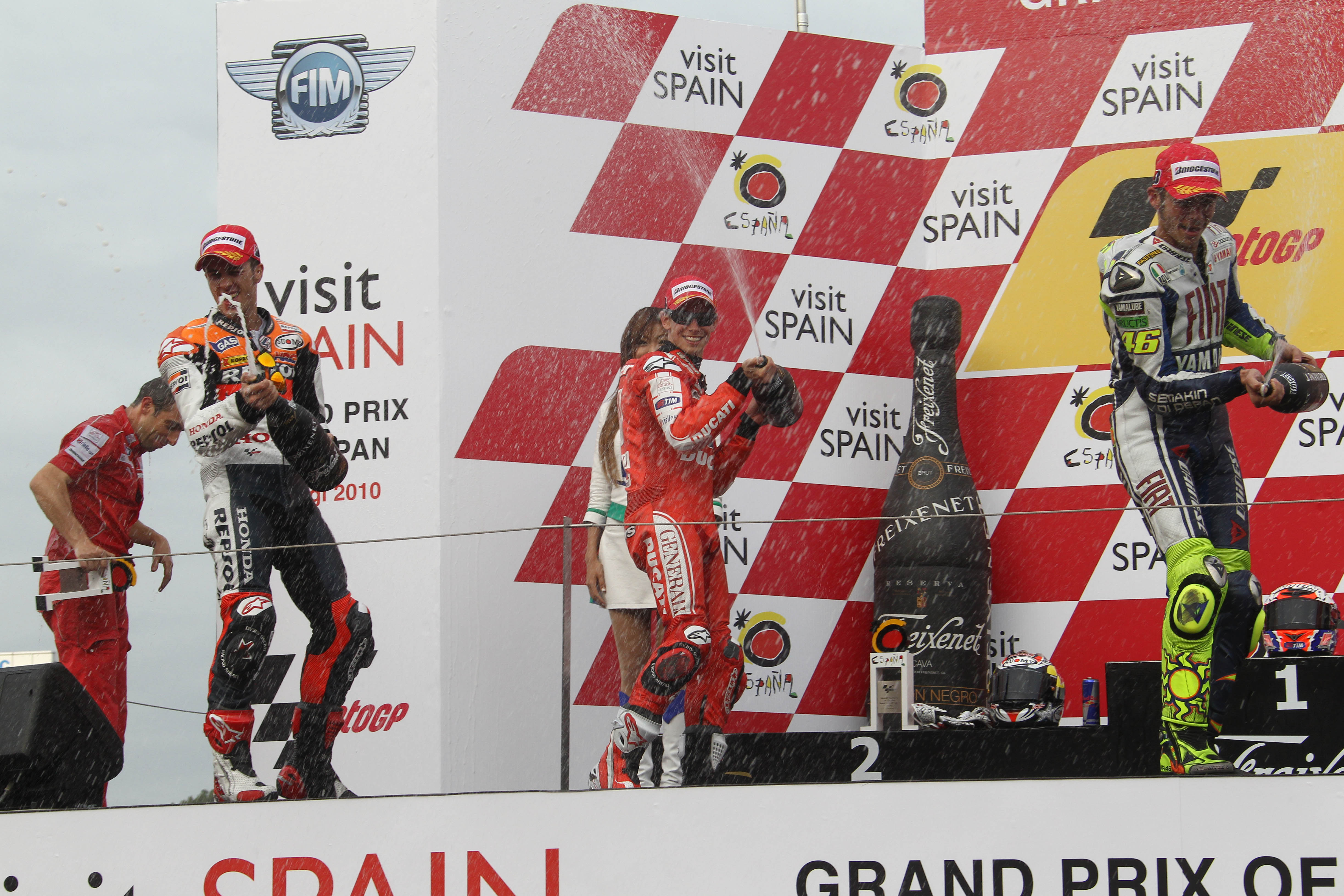 MotoGP: Stoner wins in Japan, Pedrosa suffers injuries in practice