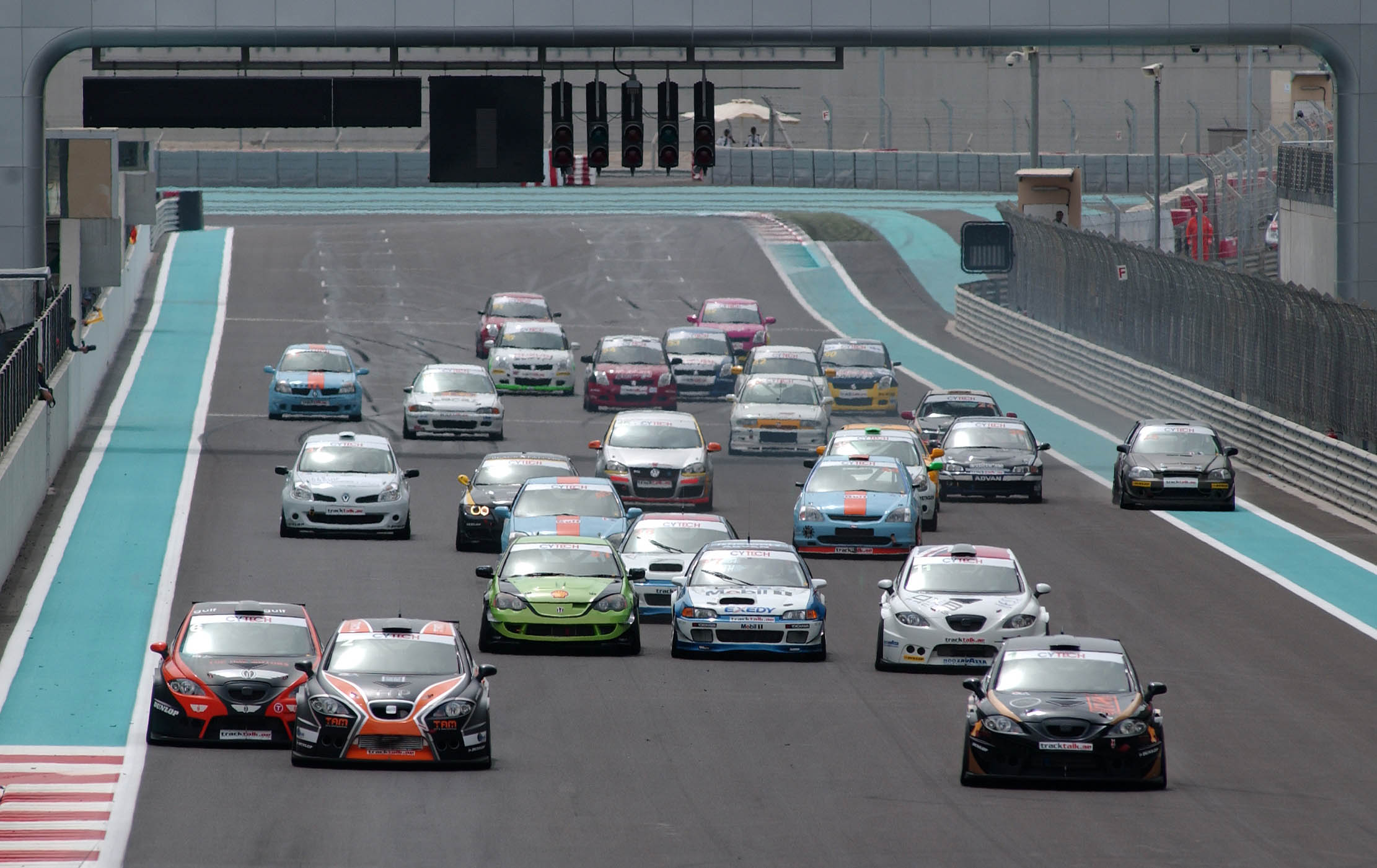 UAE National Racing: Yas Marina Circuit hosts GTs, Supercars and Touring cars